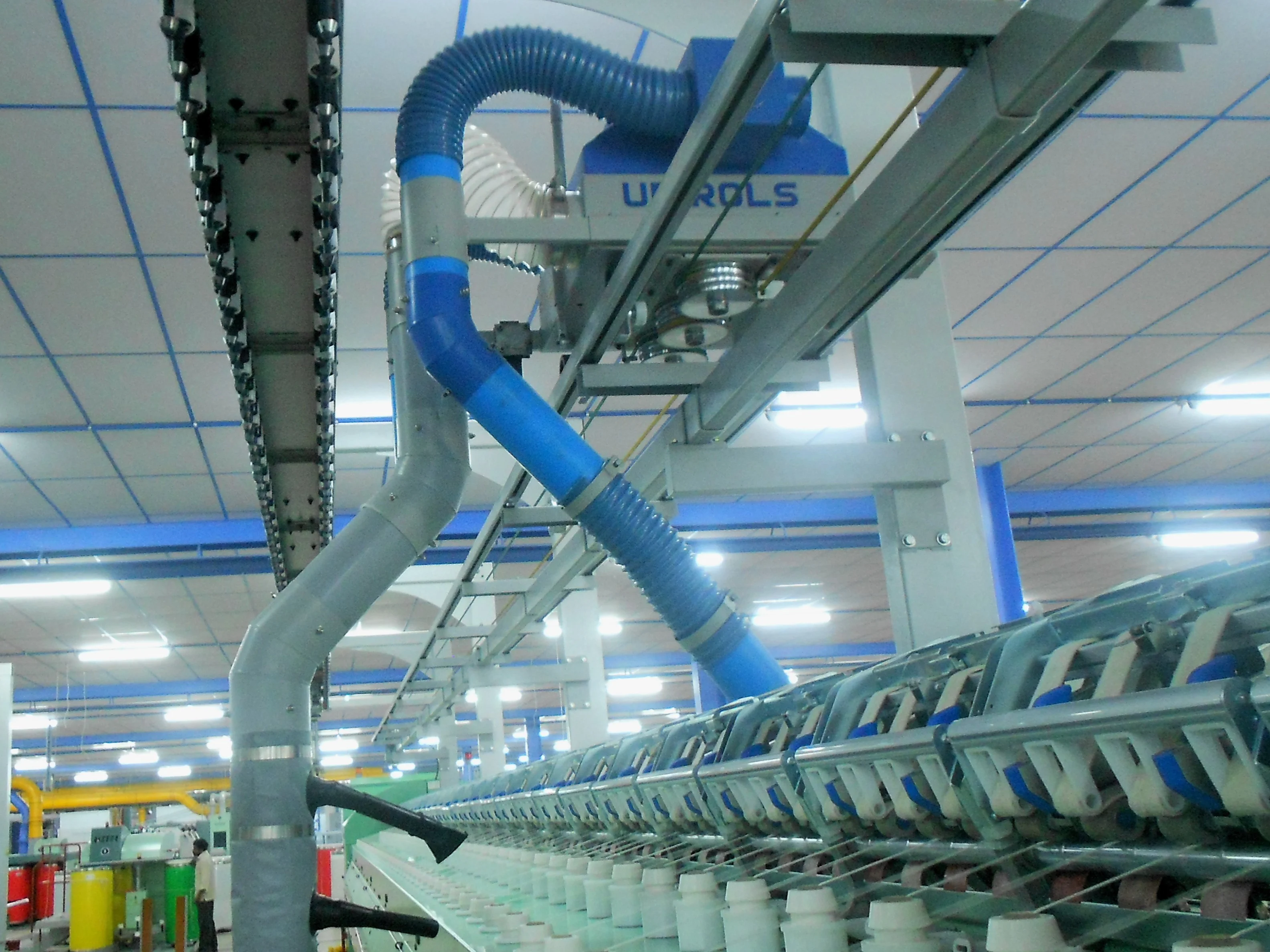 Overhead Travelling Cleaner - for spinning units - Belt Drive